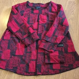 Stylish Red and Black Women's Top With Removable Crowl Neck Scarf